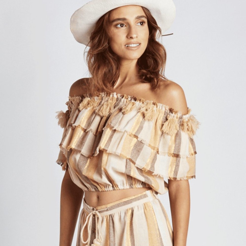 💛. 💚. 🧡. Z & L Europe Boho off the shoulder tassel top